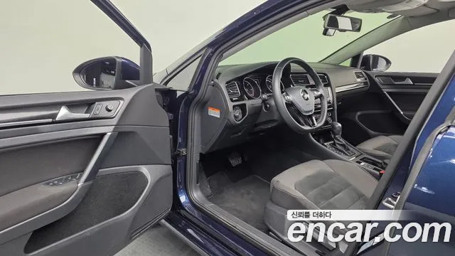 Volkswagen Golf Sportsvan 2014 thumb 10