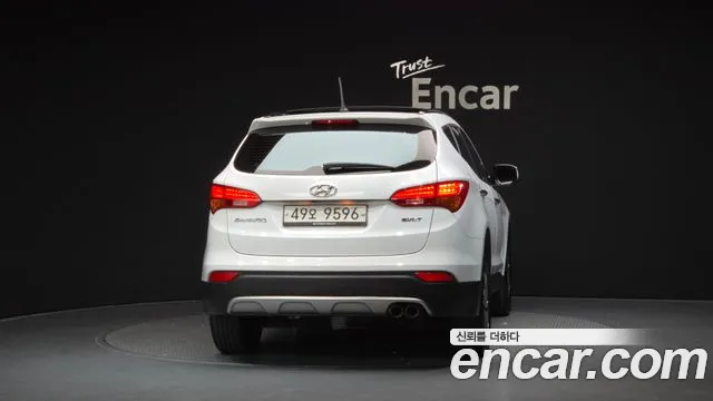 Hyundai Santa Fe 2012 thumb 4