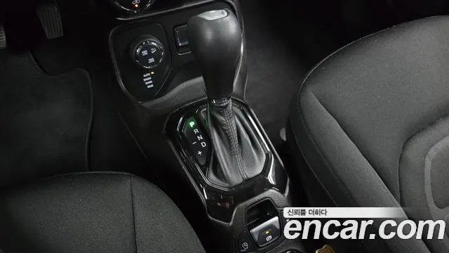 Jeep Renegade 2017 thumb 9