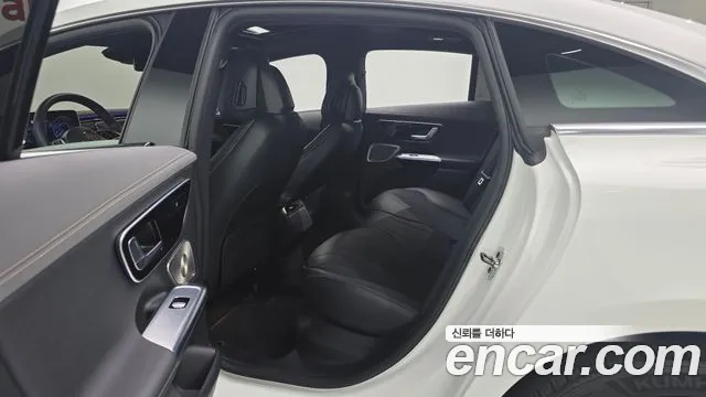 Mercedes-Benz EQE 2022 thumb 11