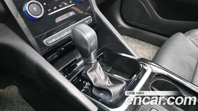 Renault-KoreaSamsung Megane 2016 thumb 8