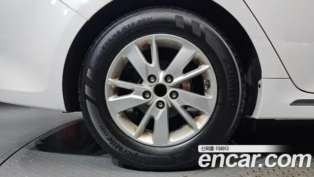 Kia K5 2016 thumb 5