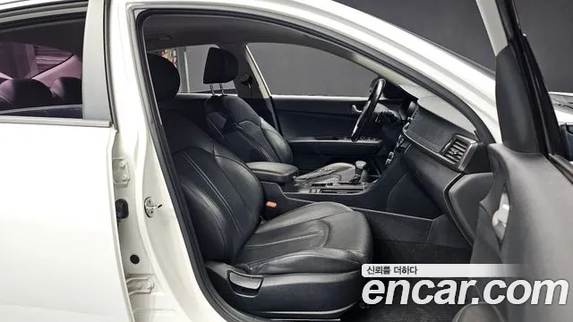 Kia K5 2016 thumb 11