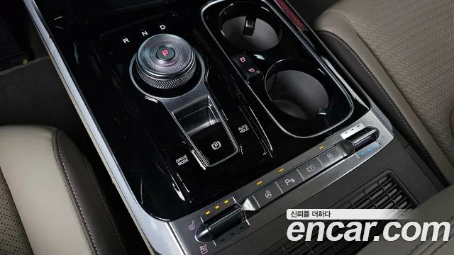 Kia Carnival 2021 thumb 9