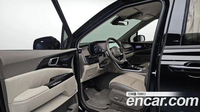 Kia Carnival 2021 thumb 10