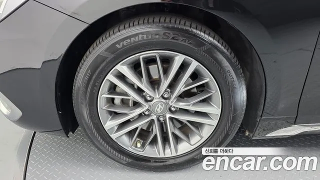 Hyundai Grandeur 2016 thumb 4
