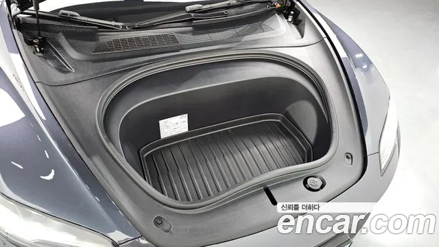 Tesla Model 3 2026 thumb 6