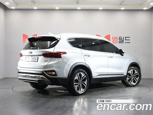 Hyundai Santa Fe 2018 thumb 3