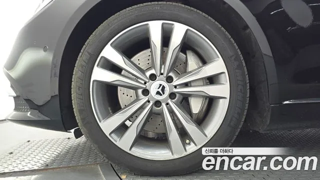 Mercedes-Benz S-Класс 2018 thumb 5