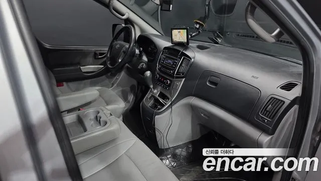 Hyundai Starex 2017 thumb 7
