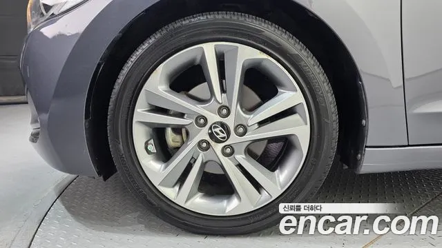 Hyundai Avante 2016 thumb 5