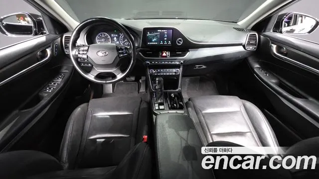 Hyundai Grandeur 2017 thumb 6