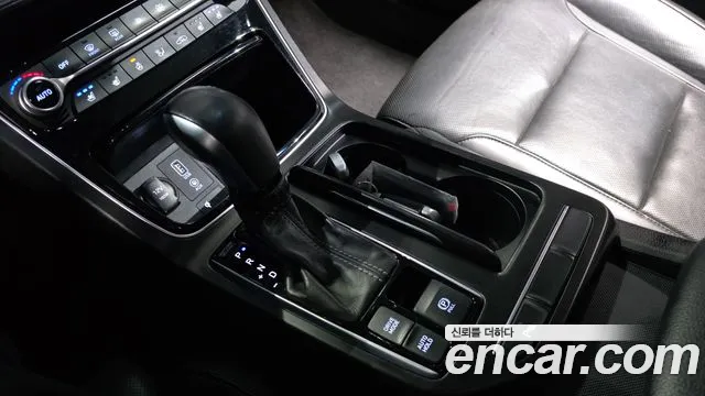 Hyundai Grandeur 2017 thumb 8