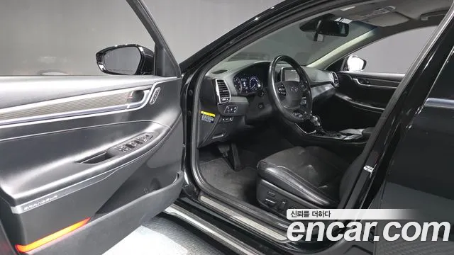 Hyundai Grandeur 2017 thumb 9