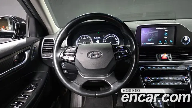 Hyundai Grandeur 2017 thumb 12