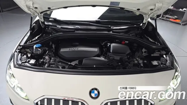 BMW 2-Series 2024 thumb 5