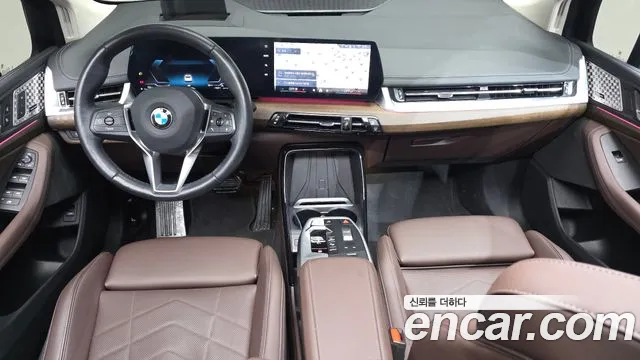 BMW 2-Series 2024 thumb 6