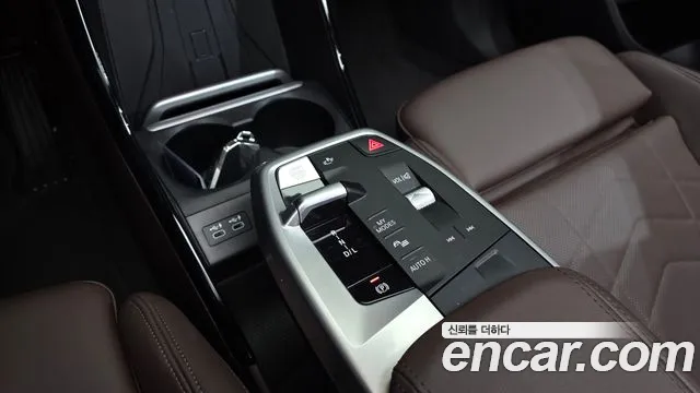 BMW 2-Series 2024 thumb 8