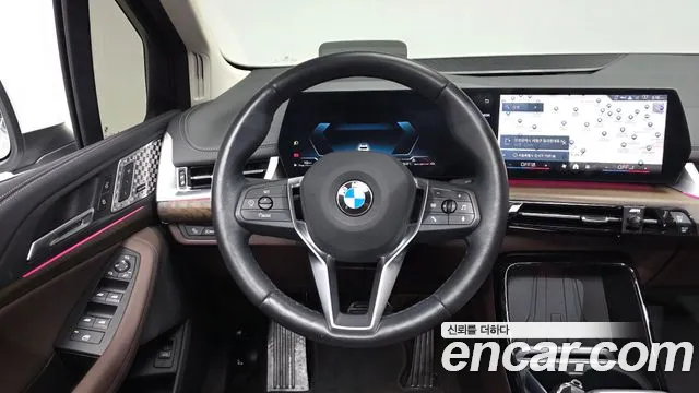 BMW 2-Series 2024 thumb 11