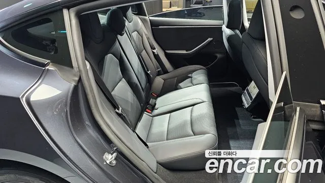 Tesla Model 3 2025 thumb 11