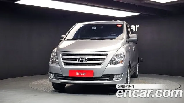 Hyundai Starex 2017 thumb 3