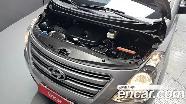 Hyundai Starex 2017 thumb 6