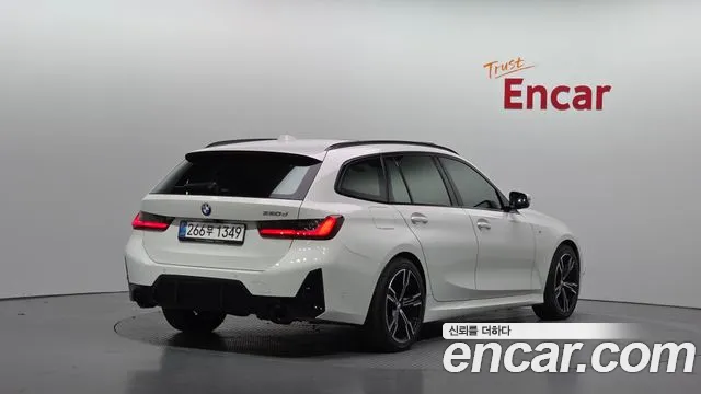 BMW 3-Series 2025 thumb 2