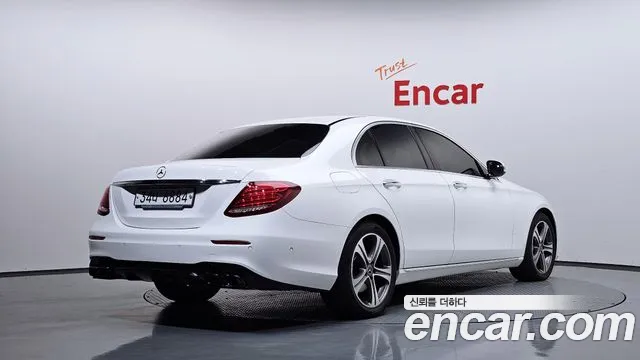 Mercedes-Benz E-Класс 2018 thumb 2
