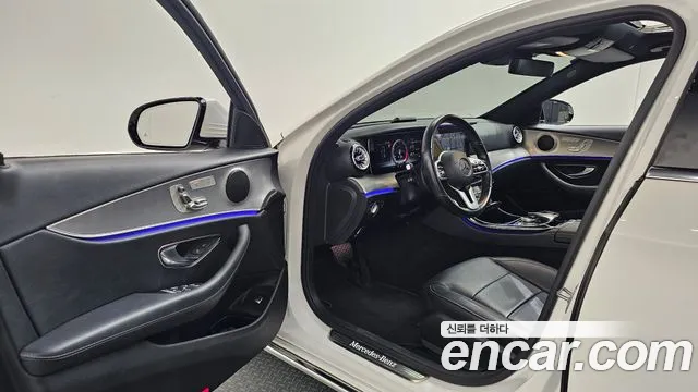 Mercedes-Benz E-Класс 2018 thumb 10