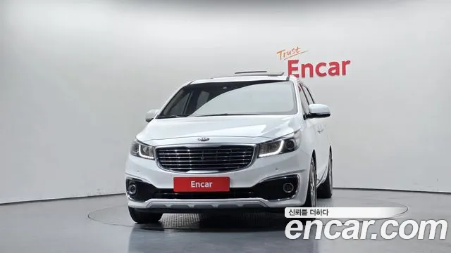 Kia Carnival 2015 thumb 3