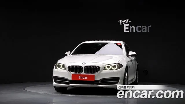 BMW 5-Series 2014 thumb 3