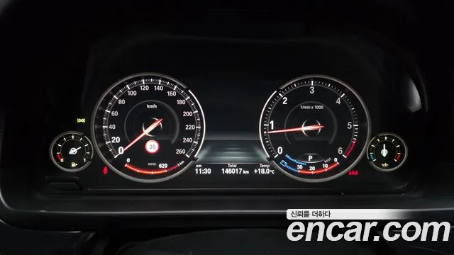BMW 5-Series 2014 thumb 8