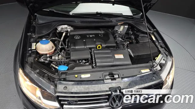 Volkswagen Polo 2015 thumb 5