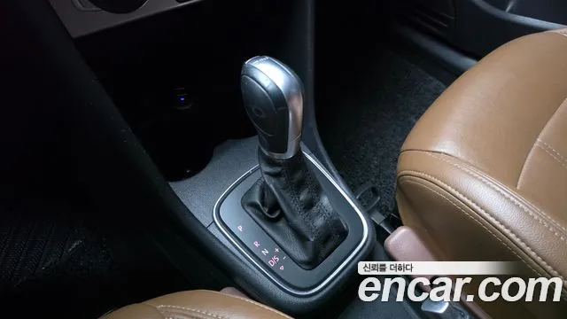 Volkswagen Polo 2015 thumb 8