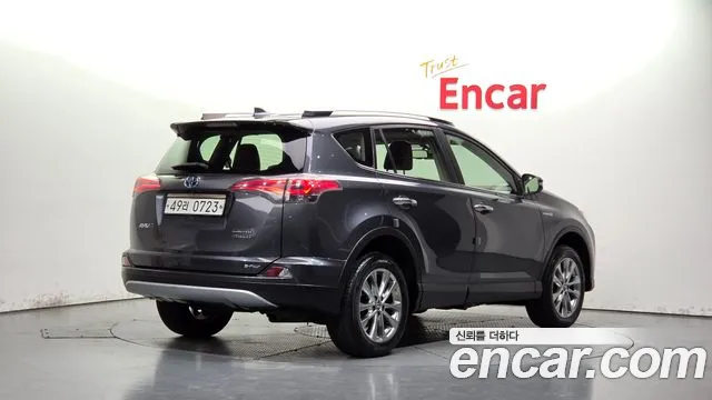 Toyota RAV4 2016 thumb 2