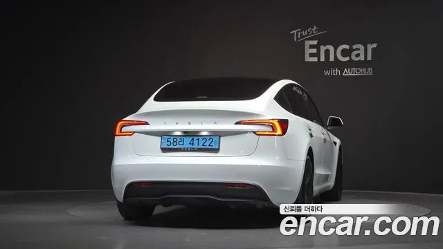 Tesla Model 3 2024 thumb 3