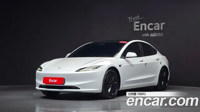 Tesla Model 3 2024 thumb 11