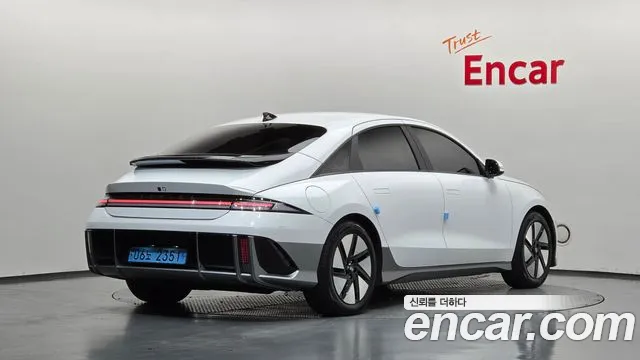 Hyundai IONIQ 6 2022 thumb 2