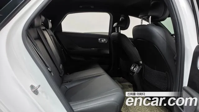 Hyundai IONIQ 6 2022 thumb 12