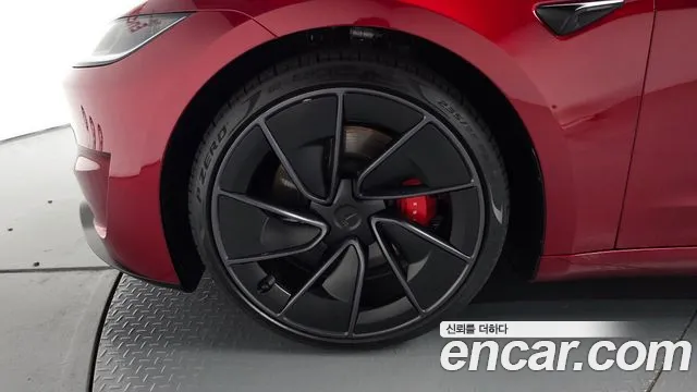 Tesla Model 3 2026 thumb 4