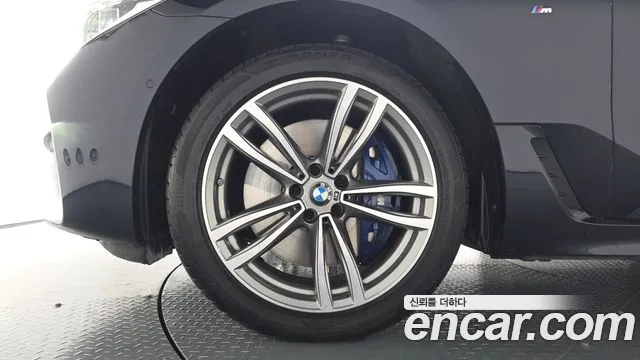 BMW Gran Turismo 2019 thumb 4