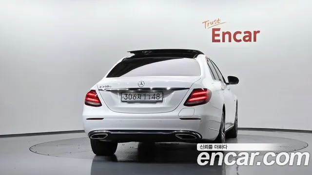 Mercedes-Benz E-Класс 2019 thumb 3