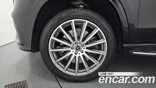 Mercedes-Benz GLS 2025 thumb 5