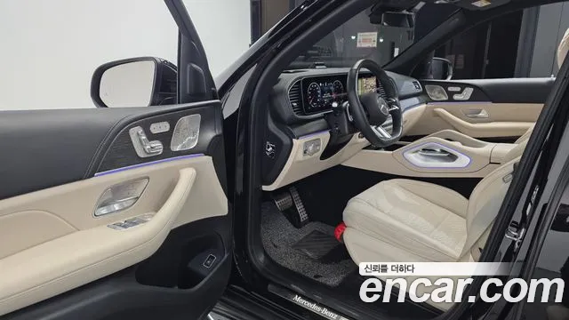 Mercedes-Benz GLS 2025 thumb 10