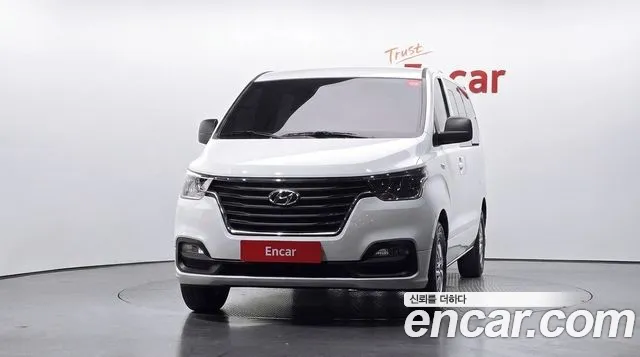 Hyundai Starex 2019 thumb 3