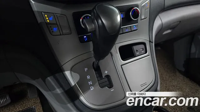 Hyundai Starex 2019 thumb 9
