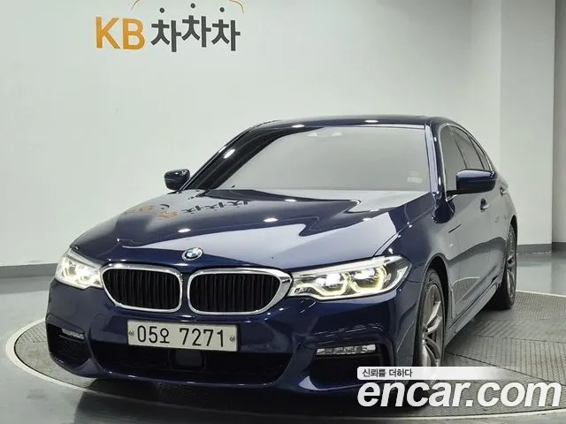 BMW 5-Series 2018 thumb 11