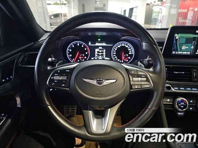 Genesis G70 2018 thumb 10
