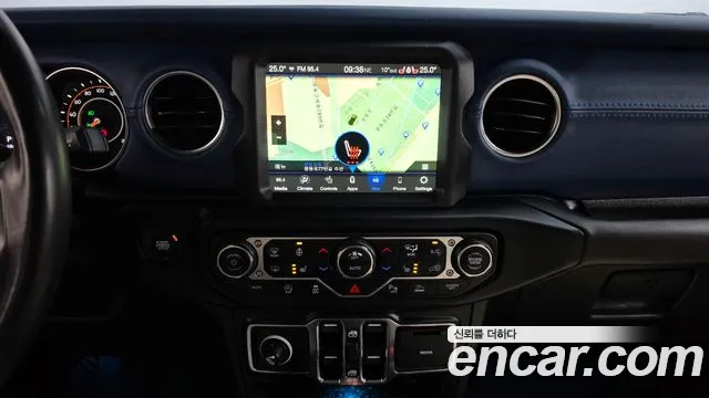 Jeep Wrangler 2022 thumb 12