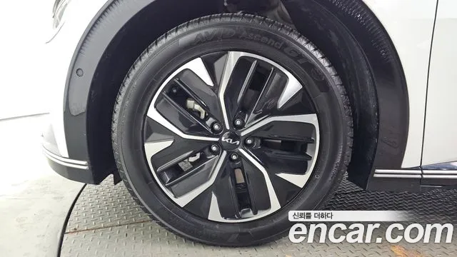Kia EV6 2021 thumb 5